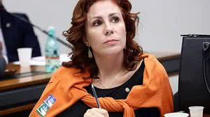 Imagem Carla Zambelli sofre aborto após nove semanas de gestação