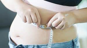 Imagem Quem diria que um suco de cenoura, salsa e limão faria emagrecer?