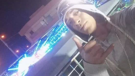 William Ribeiro de Oliveira, de 29 anos, enviou foto antes da morte para os amigos | Foto: Reprodução / Facebook