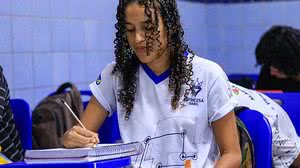Aluna da Escola Estadual Moreira e Silva | Foto: Thiago Ataíde / Ascom Seduc