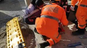 Vítima teve parte da pele dos braços arrancada, além de sofrer fraturas nos dois membros | Foto: Divulgação/CBM-MG