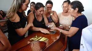 Famílias se despediram de vítimas de confronto entre polícia e assaltantes de banco | Max Rodrigues/ Farol de Notícias
