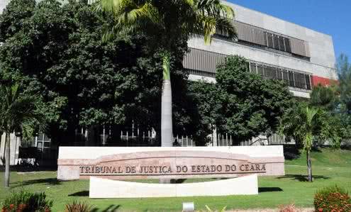 Imagem Presidente do TJ-CE anuncia concurso para servidores e forma comissão