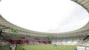 Imagem CBF veta volta do público aos estádios, e Flamengo aciona Brasília