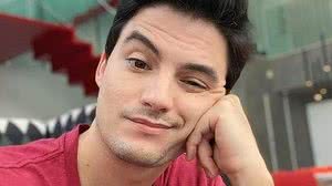 Imagem Felipe Neto é processado pelo ministro Abraham Weintraub após chamá-lo de imbecil