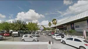 O fato aconteceu no estacionamento de um shopping | Google Street View
