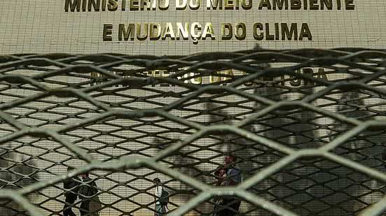 Servidores federais da área de meio ambiente iniciaram nesta segunda-feira (24) uma greve que - até o dia 1º de julho - deve abranger 21 estados | Joédson Alves / Agência Brasil