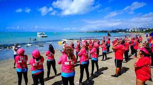 Atividades do Outubro Rosa no Mar foram realizadas na Ponta Verde. | Pei Fon/ Secom Maceió
