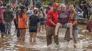 São mais de 327 mil pessoas que tiveram de deixar suas casas | Foto: Agência Enquadrar/Folhapress