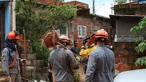 Entre as mortes confirmadas, 63 foram no município de São Sebastião e uma em Ubatuba. | Foto: Rovena Rosa / Agência Brasil