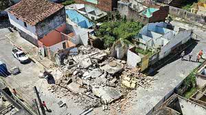 Imagem Imóveis com risco de desabamento no Pinheiro serão demolidos nesta sexta (20)