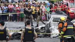 Avião cai em Belo Horizonte e deixa ao menos três mortos | O Tempo/Folhapress