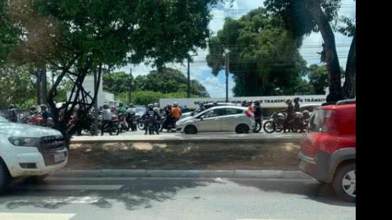 Ato aconteceu na manhã de 13 de setembro, após uma motociclista ter sido derrubada na noite anterior por uma vaitura do DMTT | Foto: Cortesia ao TNH1