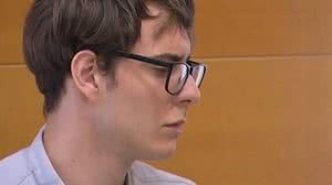 Imagem Brasileiro que matou familiares na Espanha é condenado à prisão perpétua