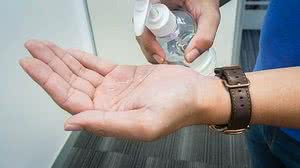 Imagem Menos da metade dos adultos brasileiros adota todas as medidas de prevenção ao coronavírus