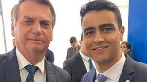 Imagem Prefeito de Maceió se filia ao PL e declara apoio a Bolsonaro