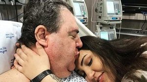 Imagem Filha de Gerson Brenner arrecada R$ 120 mil e compra carro adaptado para o pai