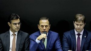 O governador do Estado de São Paulo, João Doria recebe no Palácio dos Bandeirantes o Ministro do Desenvolvimento Regional, Gustavo Canuto, acompanhado do vice-governador, Rodrigo Garcia | Aloisio Mauricio/Fotoarena/Folhapress