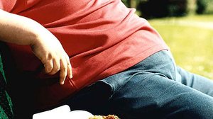 Imagem Obesidade pode desencadear hérnia de disco lombar; entenda