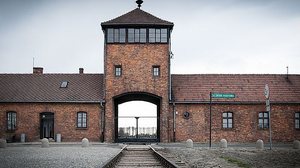 Imagem ilustrativa: o campo de concentração de Auschwitz | Pixabay