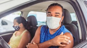 Nos demais pontos de vacinação, está mantida a segmentação por ordem alfabética para as pessoas de 19 anos | Foto: Secom Maceió