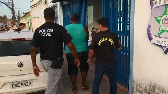 Adriano foi preso após denúncia anônima | Reprodução / Vídeo