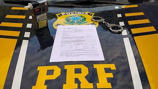 PRF prende homem por dirigir embriagado e provocar acidente em Murici | Foto: Assessoria