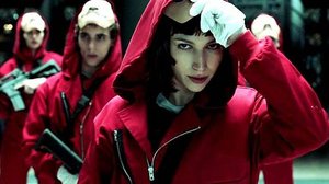 Tóquio (Ursula Corberó) em cena da série 'La Casa de Papel' | Divulgação
