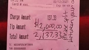 Imagem Casal deixa gorjeta de quase R$ 10 mil em restaurante e motivo emociona web