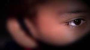 Imagem Infância partida: assista, na integra, à série especial sobre violência contra a criança