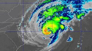 Imagens de satélite mostram o furacão Dorian atingindo pela primeira vez o solo dos Estados Unidos | NOAA/Reprodução