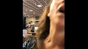 Imagem Americana é condenada à prisão por tossir em mulher com câncer nos EUA