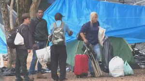 Imagem Mais de 1200 são detidos em desmonte de acampamento no QG do Exército