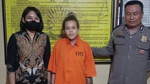 Imagem Atraída por escola de surf, brasileira de 19 anos é presa com 3 kg de cocaína em Bali