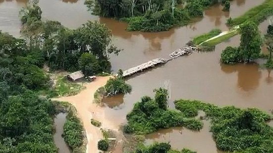 Ponte era usada por invasores da TI Apyterewa, em São Félix do Xingu | Foto: Polícia Federal