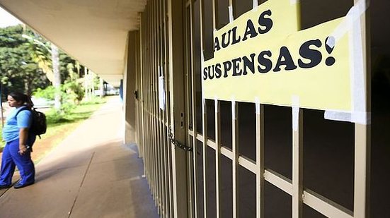 Imagem PE prorroga novamente suspensão de aulas presenciais na educação básica