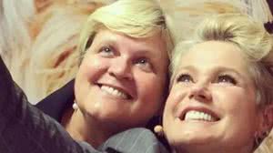 A irmã da apresentadora era doutora em ciências da educação e morava há mais de 30 anos no exterior | Foto: Reprodução / Instagram