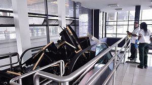 Escada apresentou pane na segunda-feira | Folha de Pernambuco