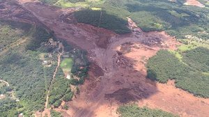 Vista aérea do impacto do vazamento | Reprodução