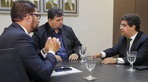Felipe Cajueiro (advogado da Anoreg), Rainey Marinho e juiz Carlos Cavalcanti. | Ascom TJ/AL