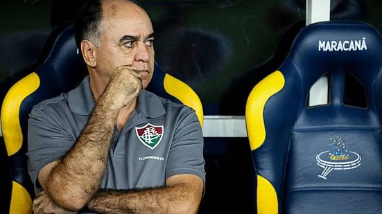 LUCAS MERÇON / FLUMINENSE F.C.)