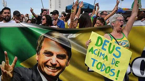 Imagem Apoiadores de Bolsonaro também foram às ruas neste sábado