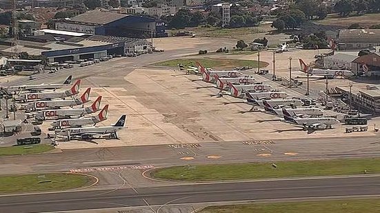Aviões da Gol aguardam em solo normalização do Aeroporto de Congonhas | Reprodução/TV Globo