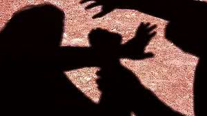 Imagem Turista francesa é estuprada por homem armado ao sair de praia em Jacarecica