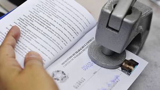 A reforma trabalhista, aprovada em 2017, retirou a obrigatoriedade de contribuição do chamado "imposto sindical". | Reinaldo Canato/VEJA