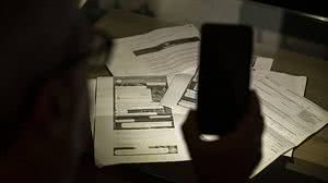 Os estelionatários usam documentos falsos para enganar as vítimas | Foto: Hermes de Paula Agência O Globo