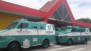 Imagem Tentativa de assalto a carro-forte em hipermercado deixa um suspeito morto em SP