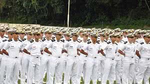 Imagem Marinha abre concurso com 54 vagas e salário de R$ 11 mil