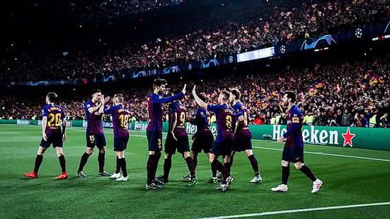 Jogadores do Barça comemoram vitória sobre o United | Divulgação / Twitter @@FCBarcelona