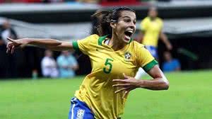 Thaisa usa a camisa 5 na Seleção Brasileira | Divulgação
